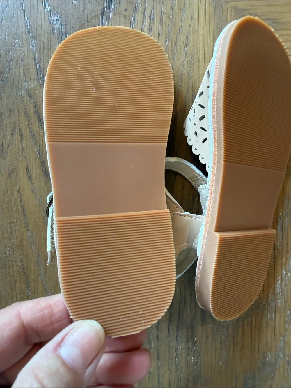 NWOT Thee Bron Toddler Sandals Size 7M